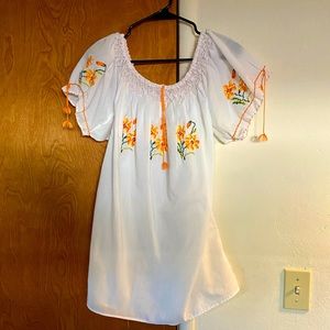 Mexican peasant blouse, medium large, GUC